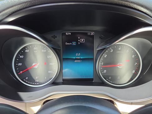 Used 2019 Mercedes-Benz C 300 Sedan image 25
