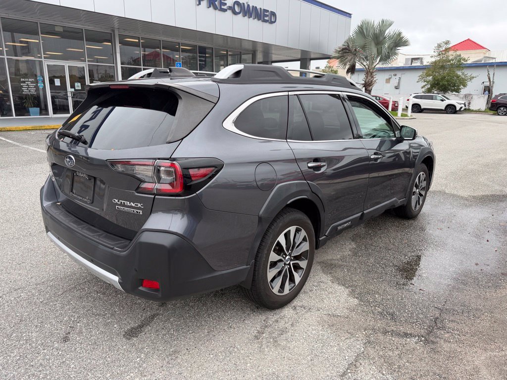 Used 2024 Subaru Outback Touring XT AWD/4WD image 3