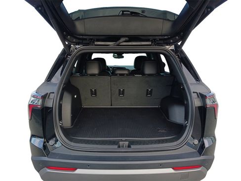 New 2026 Chevrolet Equinox LT w/ Convenience Package II image 13