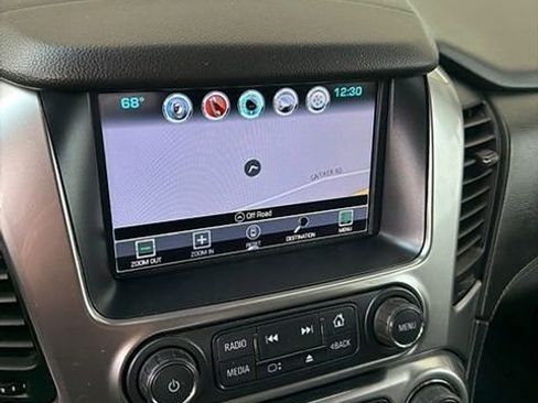 Used 2017 Chevrolet Tahoe LT w/ LT Signature Package image 8