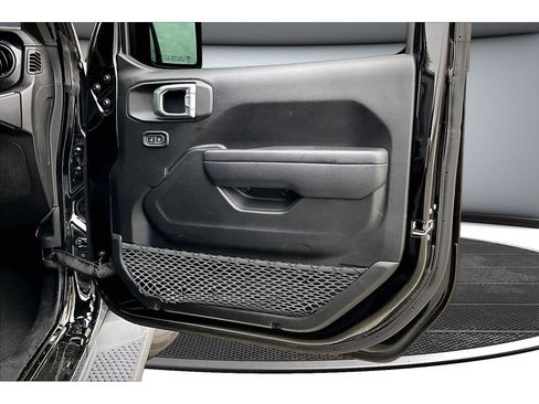 Used 2023 Jeep Wrangler Unlimited Sport AWD/4WD image 22