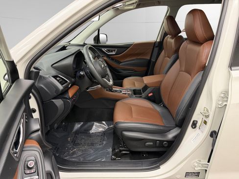 Used 2022 Subaru Forester Touring image 9