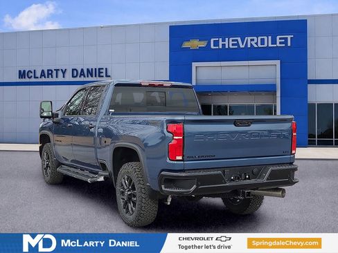 New 2026 Chevrolet Silverado 2500 LTZ w/ Trail Boss Package AWD/4WD image 4