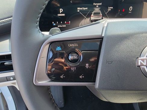 New 2025 Nissan Murano SL w/ Cargo Package AWD/4WD image 16