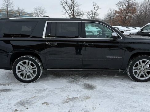 Used 2020 Chevrolet Suburban Premier w/ Premier Plus Edition image 9