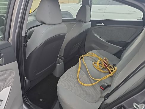 Used 2014 Hyundai Accent GLS FWD image 10