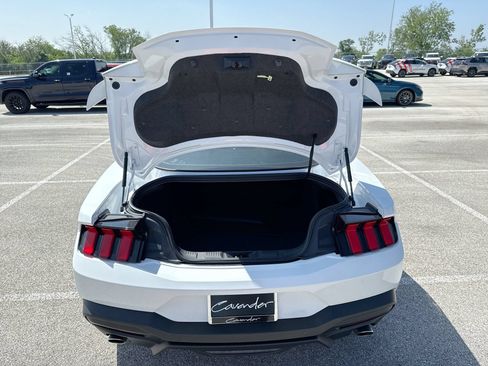 Used 2024 Ford Mustang GT Premium RWD image 19