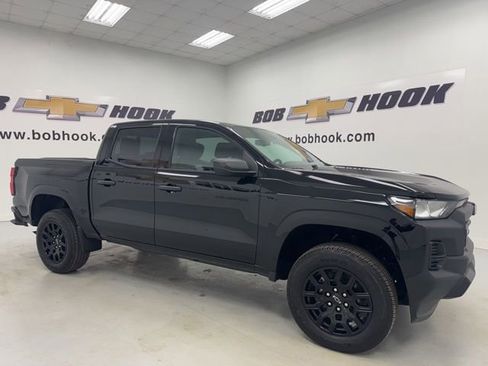 New 2026 Chevrolet Colorado W/T w/ WT Custom Package RWD image 3