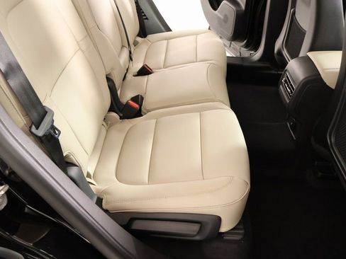 New 2026 Lincoln Corsair Premiere image 15