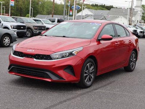 Used 2024 Kia Forte LXS FWD image 15