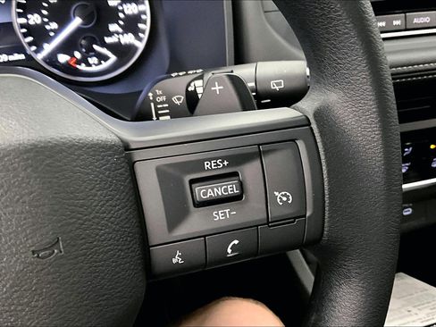 New 2025 Nissan Rogue S image 41