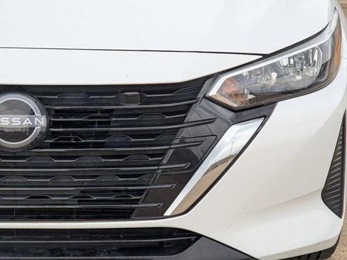 Used 2024 Nissan Sentra SV w/ Trunk Package image 7