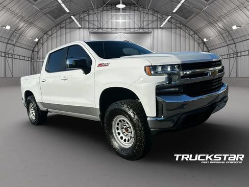 Used 2021 Chevrolet Silverado 1500 LT AWD/4WD image 11