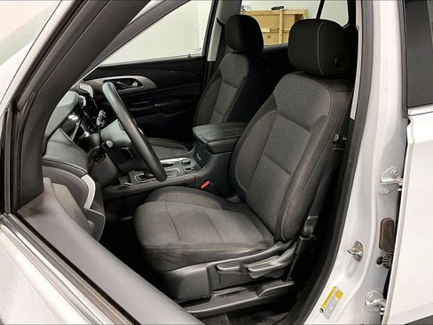 Used 2019 Chevrolet Traverse LS w/ LPO, Floor Liner Package image 31