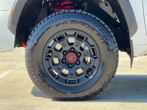 Used 2025 Toyota Tundra TRD Pro AWD/4WD image 34