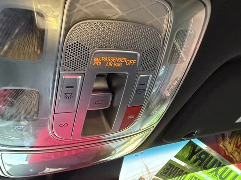 Used 2022 Genesis GV70 2.5T w/ Advanced Package image 18