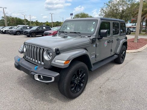 Used 2023 Jeep Wrangler Unlimited Sahara w/ Cold Weather Group AWD/4WD image 12