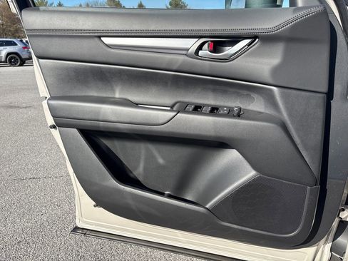 New 2025 MAZDA CX-5 AWD 2.5 S w/ Preferred Package image 28