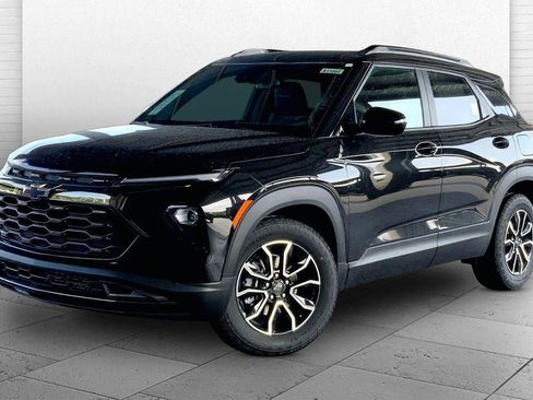 New 2026 Chevrolet TrailBlazer ACTIV FWD image 2