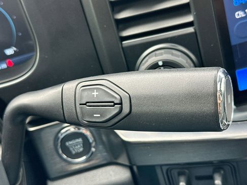 Used 2023 Ford F250 Lariat w/ Lariat Ultimate Package image 31