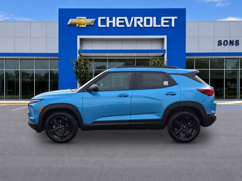 New 2026 Chevrolet TrailBlazer LT w/ Midnight Edition FWD image 8