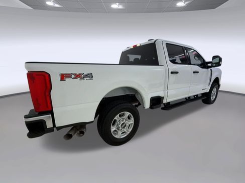 Certified 2025 Ford F250 XLT w/ FX4 Off-Road Package AWD/4WD image 9