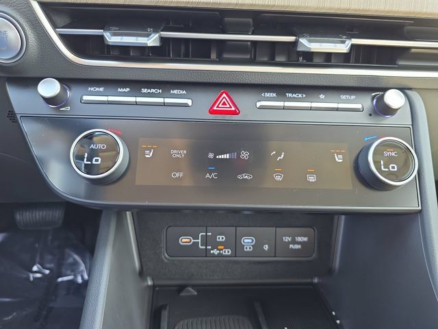 New 2025 Hyundai Sonata SEL FWD image 18
