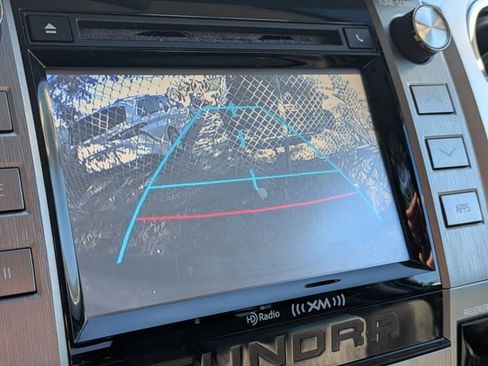 Used 2015 Toyota Tundra SR5 image 7