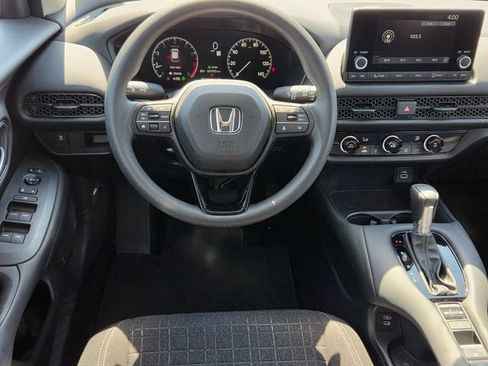 Used 2025 Honda HR-V LX image 12