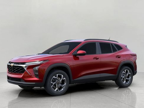 New 2026 Chevrolet Trax LT w/ Driver Confidence Package FWD image 2