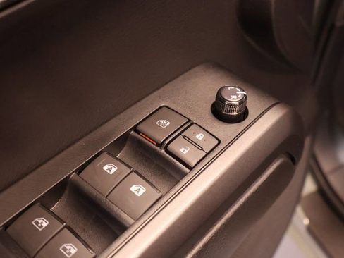 Certified 2023 Toyota Tacoma SR5 image 11