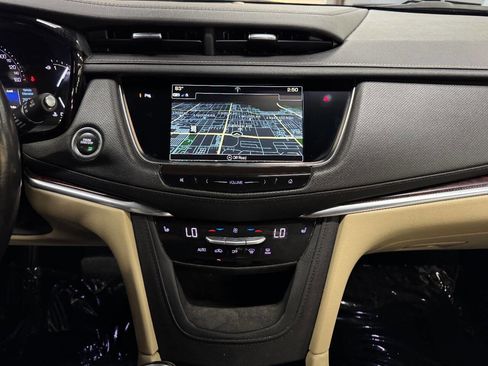 Used 2019 Cadillac XT5 Luxury image 23