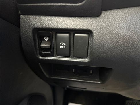 Used 2010 Nissan Altima 2.5 S w/ Premium Pkg image 28