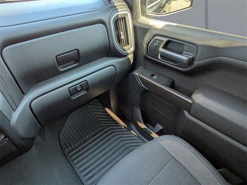 Used 2019 Chevrolet Silverado 1500 RST w/ All-Star Edition image 17