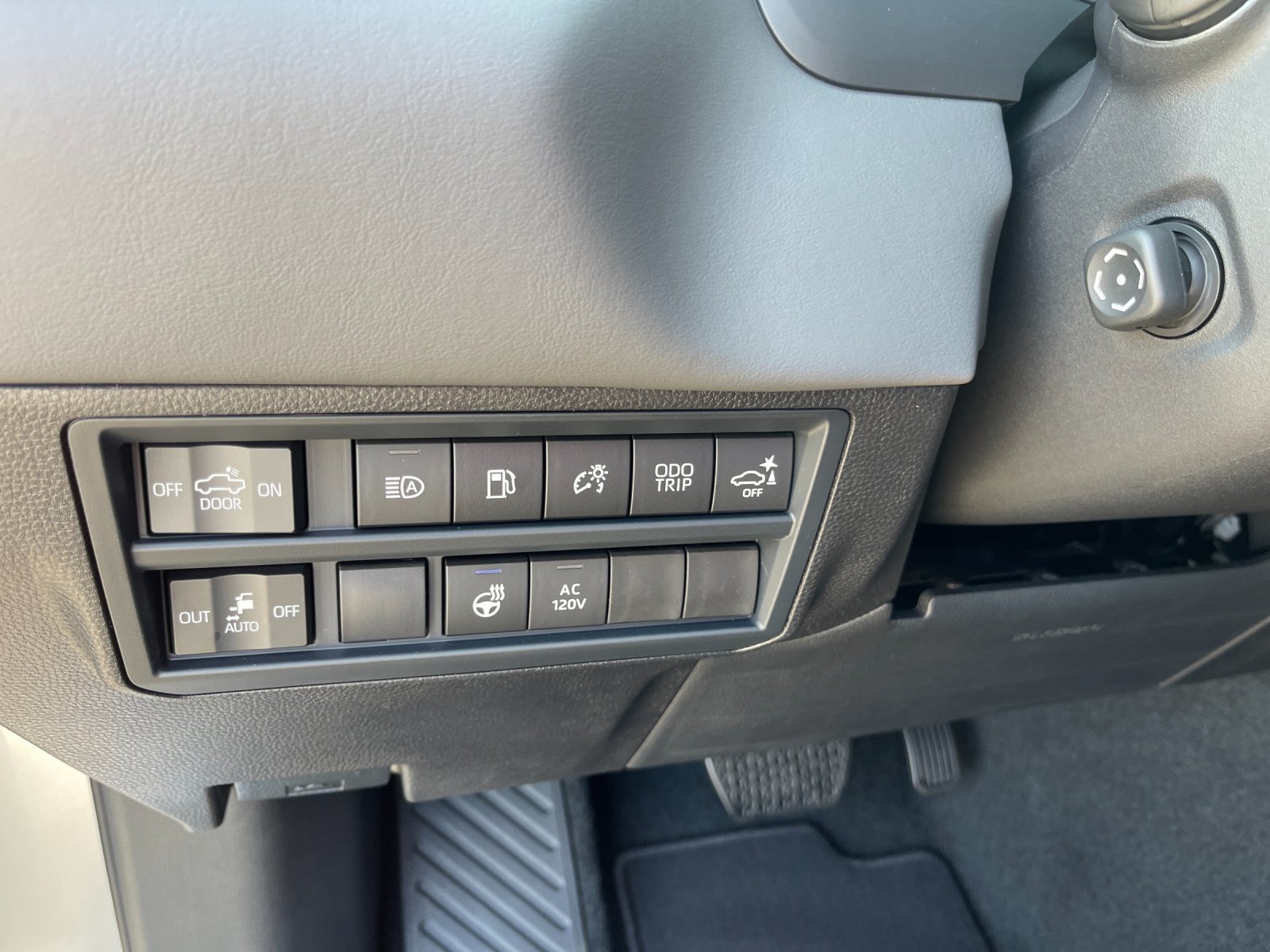 New 2026 Toyota Tundra Capstone AWD/4WD image 30