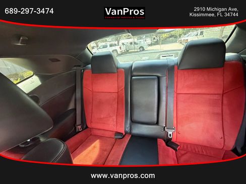 Used 2015 Dodge Challenger R/T Scat Pack w/ Leather Interior Group RWD image 12