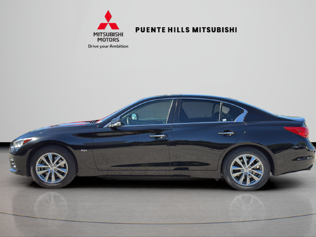 Used 2017 INFINITI Q50 2.0t w/ Moonroof Package RWD image 8