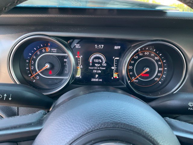 Used 2023 Jeep Gladiator Sport AWD/4WD image 8