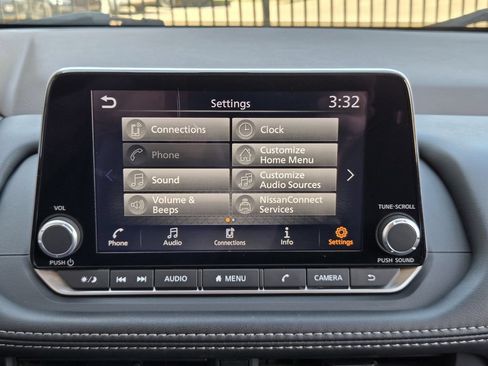 Used 2023 Nissan Rogue SV AWD/4WD image 13