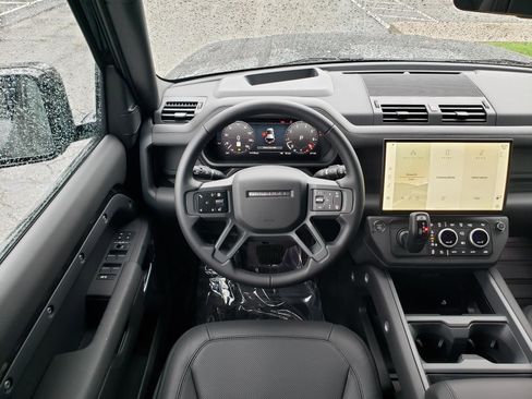 New 2026 Land Rover Defender 110 X-Dynamic SE image 14