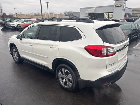 Used 2023 Subaru Ascent Premium w/ Convenience Package image 5