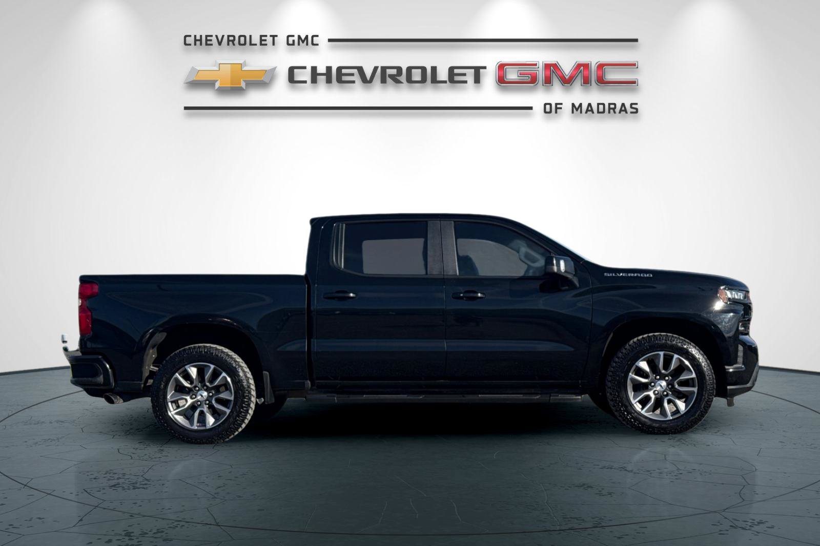 Used 2021 Chevrolet Silverado 1500 RST w/ All Star Edition Plus AWD/4WD image 2