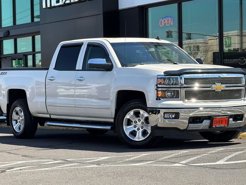 Used 2014 Chevrolet Silverado 1500 LTZ Z71 w/ LTZ Plus Package AWD/4WD image 2