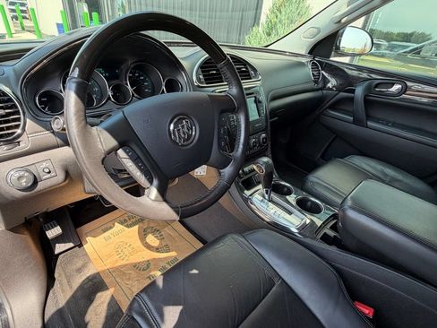 Used 2017 Buick Enclave Leather AWD/4WD image 10