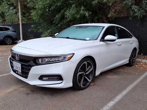 Used 2018 Honda Accord Sport image 1