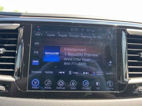 Used 2017 Chrysler Pacifica Touring image 18