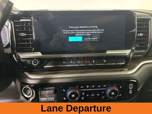 Used 2024 Chevrolet Silverado 1500 LT AWD/4WD image 14