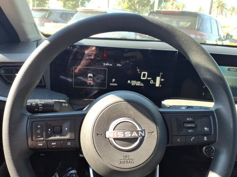 Certified 2025 Nissan Kicks SV w/ Charging Package image 19