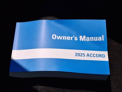 Used 2025 Honda Accord SE image 25