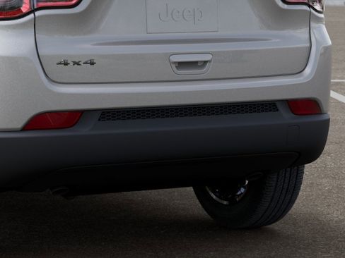 New 2026 Jeep Compass Latitude AWD/4WD image 39